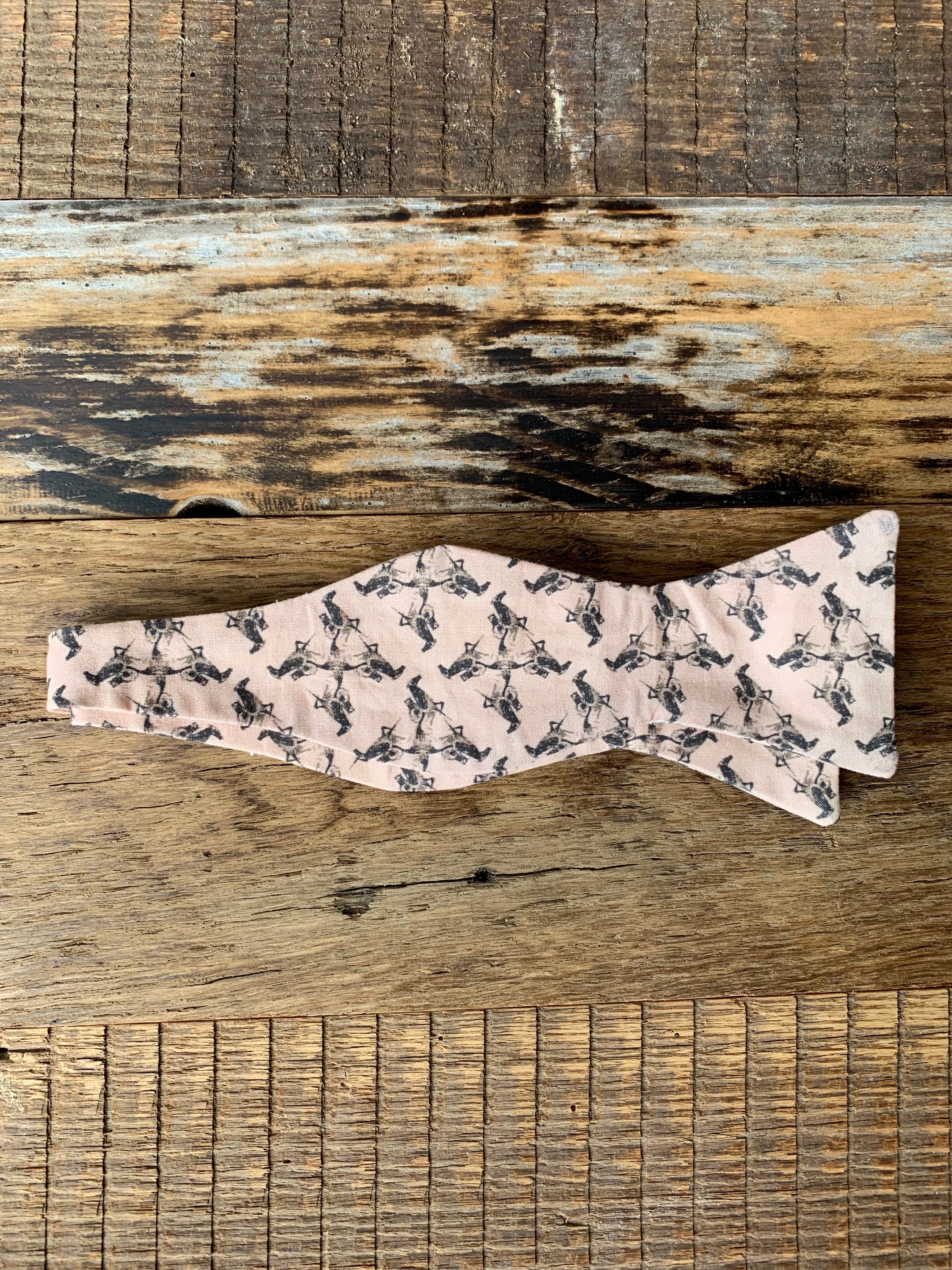 Flipping Filly Bow Tie
